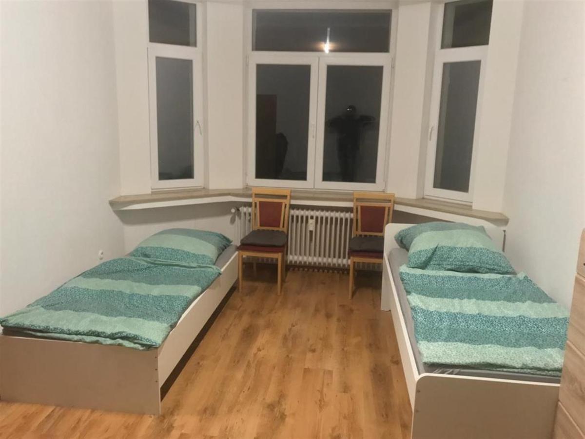 2 Zimmer Wohnungen K&K Unterkunft. Gbr Duisburg Ngoại thất bức ảnh